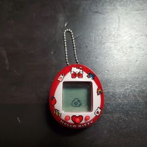 Bandai Sanrio Virtual Pet Keychain Red Hello Kitty Tested And Works Great! CUTE